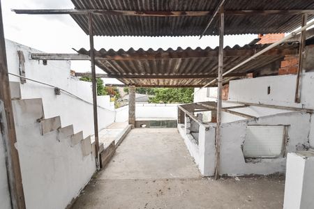 Casa à venda com 268m², 6 quartos e 1 vaga Casa à venda com 268m², 6 quartos e 1 vagaTerraço