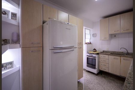 Apartamento para alugar com 114m², 3 quartos e 1 vaga Apartamento para alugar com 114m², 3 quartos e 1 vagaCozinha