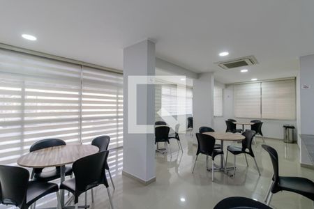 Apartamento para alugar com 114m², 3 quartos e 1 vaga Apartamento para alugar com 114m², 3 quartos e 1 vagaÁrea comum - Salão de festas