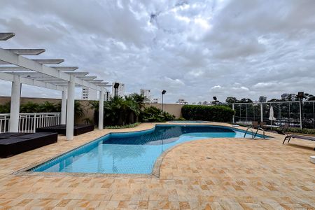 Apartamento à venda com 380m², 3 quartos e 6 vagasÁrea comum - Piscina