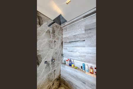 Apartamento à venda com 380m², 3 quartos e 6 vagasBanheiro da Suíte 1