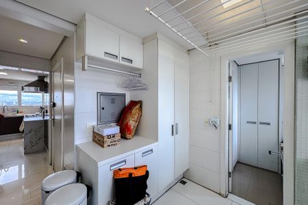 Apartamento à venda com 380m², 3 quartos e 6 vagasÁrea de Serviço