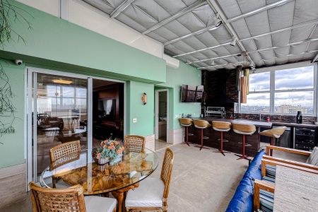 Apartamento à venda com 380m², 3 quartos e 6 vagasVaranda da Sala
