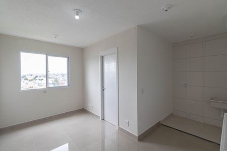 Sala/Cozinha/Área de Serviço de apartamento para alugar com 2 quartos, 36m² em Vila Norma, São Paulo