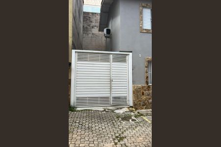 Casa de condomínio à venda com 68m², 2 quartos e 2 vagasFachada