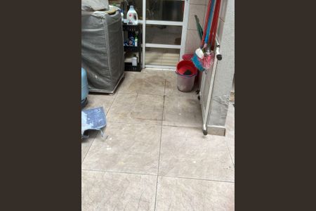 Casa de condomínio à venda com 68m², 2 quartos e 2 vagasÁrea de serviço