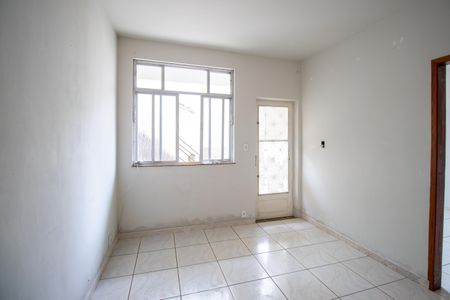 Casa à venda com 90m², 2 quartos e sem vagaSala