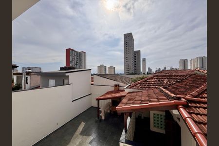 Casa à venda com 215m², 4 quartos e 3 vagas Casa à venda com 215m², 4 quartos e 3 vagasVista Quarto 4