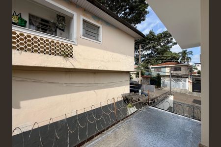 Casa à venda com 215m², 4 quartos e 3 vagas Casa à venda com 215m², 4 quartos e 3 vagasVista Quarto 2