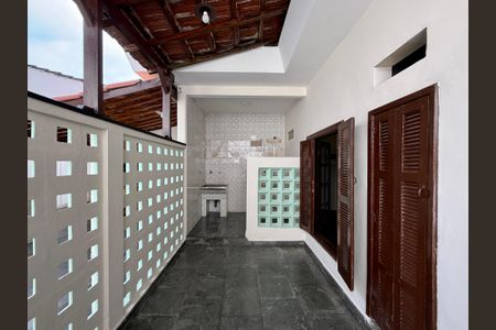 Casa à venda com 215m², 4 quartos e 3 vagas Casa à venda com 215m², 4 quartos e 3 vagasÁrea de Serviço