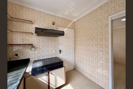 Casa à venda com 215m², 4 quartos e 3 vagas Casa à venda com 215m², 4 quartos e 3 vagasCozinha