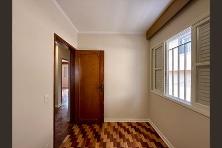 Casa à venda com 215m², 4 quartos e 3 vagas Casa à venda com 215m², 4 quartos e 3 vagasQuarto 2