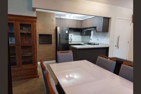 Cozinha de apartamento à venda com 1 quarto, 50m² em Auxiliadora, Porto Alegre