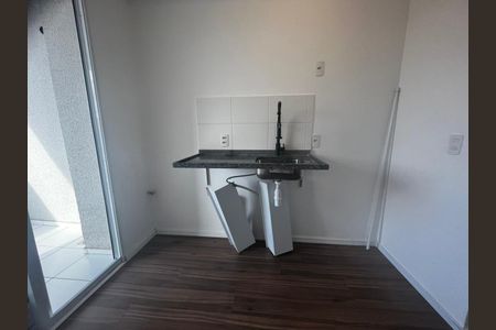 Foto 01 de apartamento à venda com 2 quartos, 34m² em Campo Limpo, São Paulo