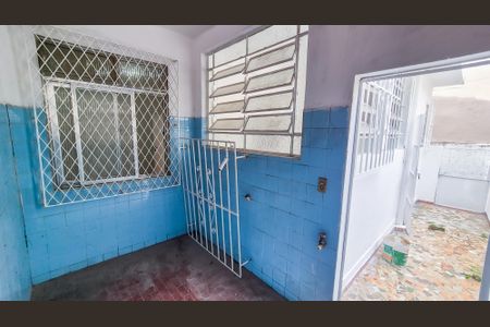 Casa para alugar com 110m², 2 quartos e 1 vagaÁrea de serviço 