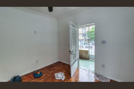 Sala de casa para alugar com 2 quartos, 110m² em Irajá, Rio de Janeiro