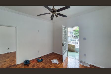 Sala de casa para alugar com 2 quartos, 110m² em Irajá, Rio de Janeiro