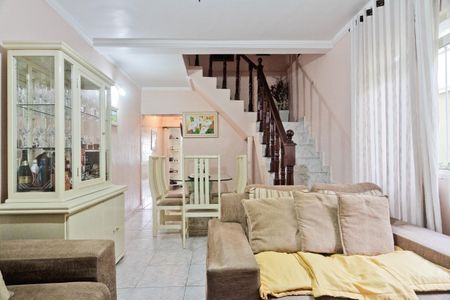 Sala de casa à venda com 3 quartos, 250m² em Jardim Peri, São Paulo