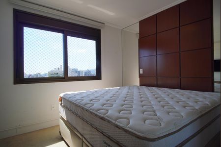 Apartamento para alugar com 130m², 3 quartos e 2 vagasSuíte 1