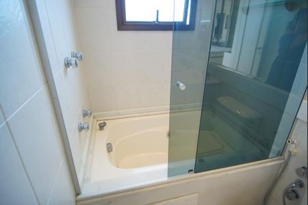 Apartamento para alugar com 130m², 3 quartos e 2 vagasBanheiro da Suíte 1