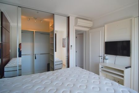 Suíte 1 de apartamento para alugar com 3 quartos, 130m² em Auxiliadora, Porto Alegre