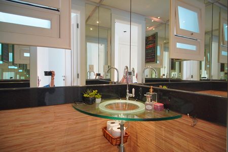 Lavabo de apartamento para alugar com 3 quartos, 130m² em Auxiliadora, Porto Alegre