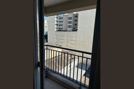 Apartamento à venda com 35m², 1 quarto e 1 vagaFoto 02