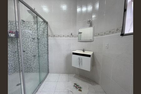 Casa à venda com 180m², 3 quartos e 3 vagasBanheiro do Quarto 1