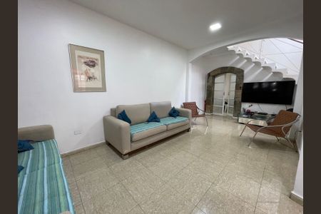 Sala de casa à venda com 3 quartos, 180m² em Jardim das Vertentes, São Paulo
