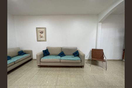 Casa à venda com 180m², 3 quartos e 3 vagasSala