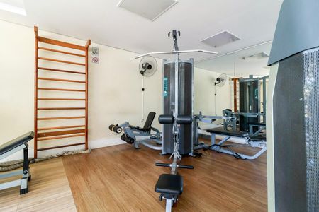 Apartamento para alugar com 80m², 2 quartos e 2 vagasÁrea comum - Academia