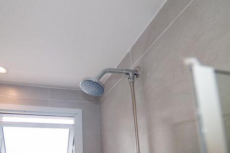 Studio para alugar com 34m², 1 quarto e 1 vaga Studio para alugar com 34m², 1 quarto e 1 vagaBanheiro