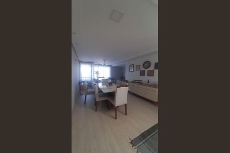 Apartamento para alugar com 338m², 3 quartos e 2 vagas Apartamento para alugar com 338m², 3 quartos e 2 vagasSala