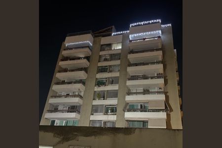 Apartamento para alugar com 338m², 3 quartos e 2 vagas Apartamento para alugar com 338m², 3 quartos e 2 vagasFachada