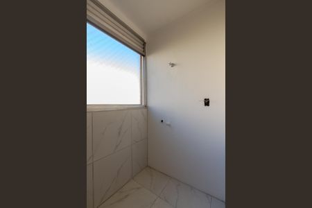 Apartamento à venda com 58m², 2 quartos e 1 vaga Apartamento à venda com 58m², 2 quartos e 1 vagaCozinha e Área de Serviço