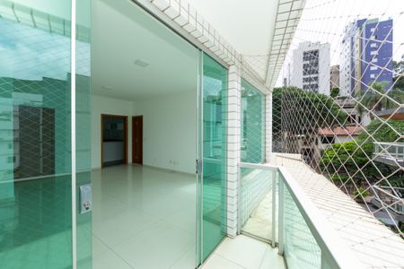VARANDA de apartamento para alugar com 3 quartos, 110m² em Buritis, Belo Horizonte