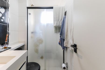Banheiro de apartamento à venda com 2 quartos, 55m² em Jaguaré, São Paulo