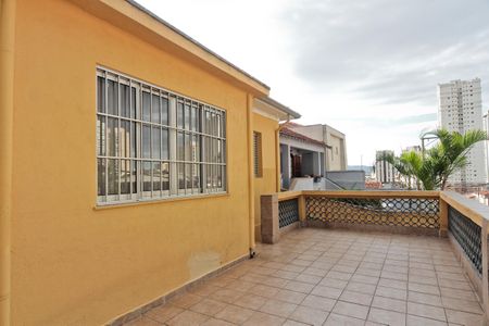 Casa à venda com 230m², 3 quartos e 2 vagas