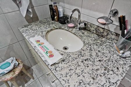 Casa à venda com 230m², 3 quartos e 2 vagas