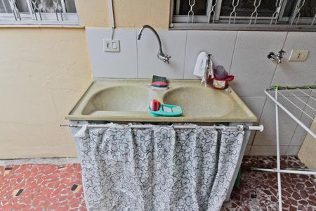 Casa à venda com 230m², 3 quartos e 2 vagas