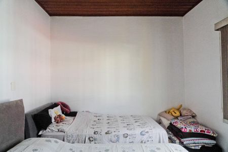 Casa à venda com 230m², 3 quartos e 2 vagas