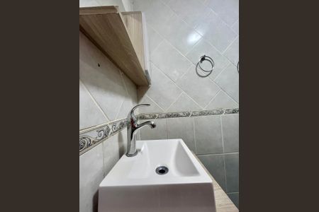 Banheiro de apartamento à venda com 2 quartos, 66m² em Ponte Preta, Campinas