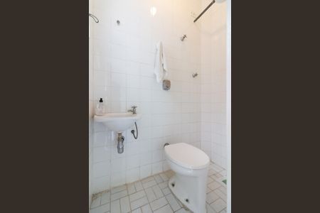 Casa para alugar com 317m², 4 quartos e 2 vagasBanheiro de serviço