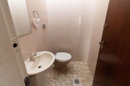 Casa para alugar com 317m², 3 quartos e 3 vagasLavabo