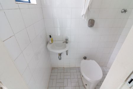 Casa para alugar com 317m², 3 quartos e 3 vagasBanheiro de serviço