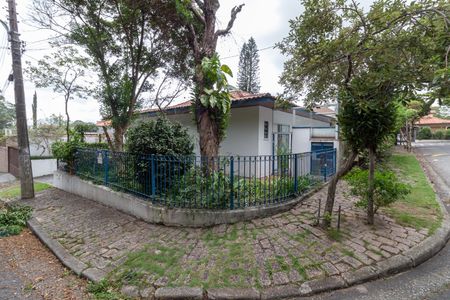 Casa para alugar com 317m², 4 quartos e 2 vagasFachada