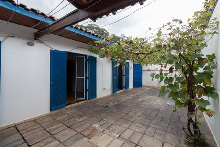 Casa para alugar com 317m², 4 quartos e 2 vagasQuintal