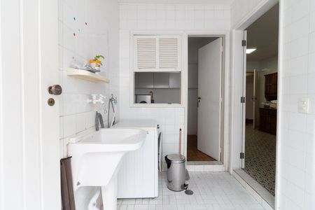 Casa para alugar com 317m², 4 quartos e 2 vagasLavanderia