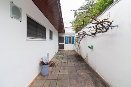Casa para alugar com 317m², 4 quartos e 2 vagasCorredor