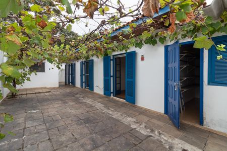 Casa para alugar com 317m², 4 quartos e 2 vagasQuintal